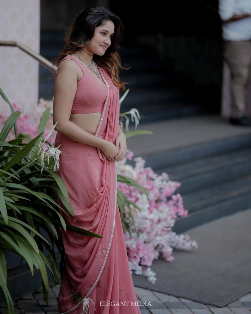 anikha-surendran-hot-photos